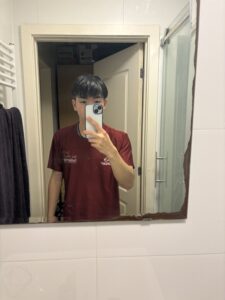 オランダで台湾ヘアーに なってしまった山下氏